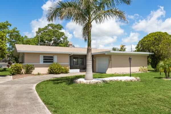 5236 VERSAILLES CT, CAPE CORAL, FL